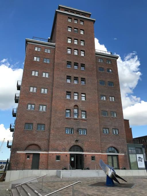 Meerblick, Balkon Und Private Sauna Im Historischen Getreidespeicher Wißmar Esterno foto