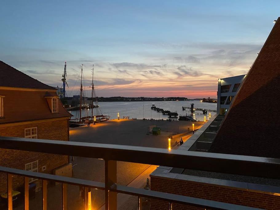 Meerblick, Balkon Und Private Sauna Im Historischen Getreidespeicher Wißmar Esterno foto